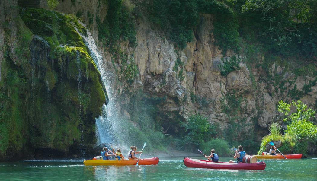 canoé kayak dans les Gorges du Tarn ( à 1 h)