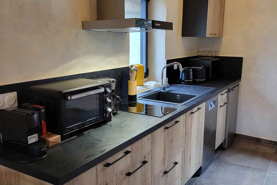 cuisine-du-gite-2-personnes-cevennes 