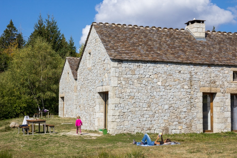 VILLAGE DE GITES DU MAS DE LA BARQUE GITE 6 PERSONNES PREMIUM