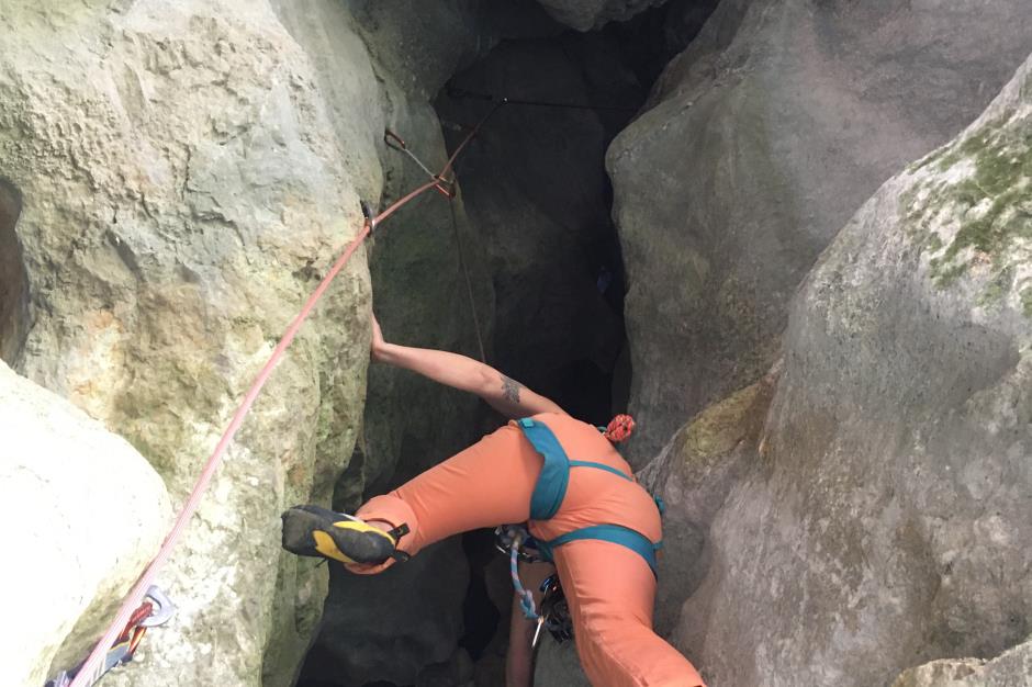 initiation-escalade-grandes-voies-ardeche 