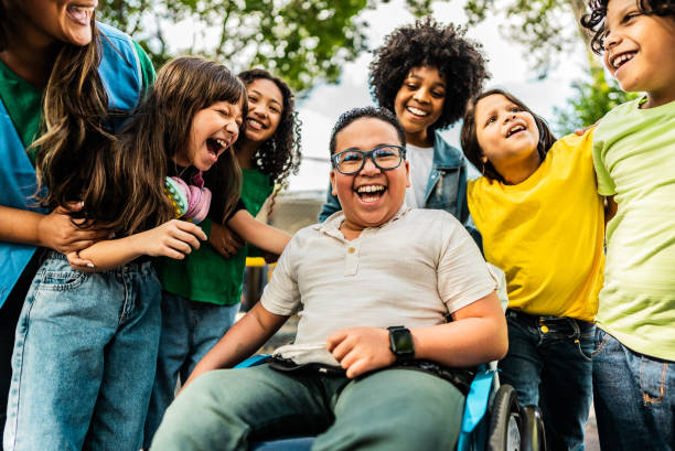 TABLE RONDE : POUR UNE SOCIÉTÉ PLUS INCLUSIVE