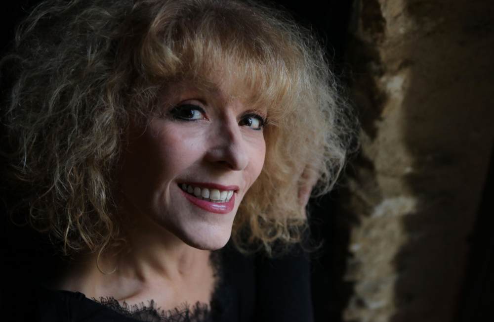 VIALAS A LA PAGE : LECTURE - CONCERT