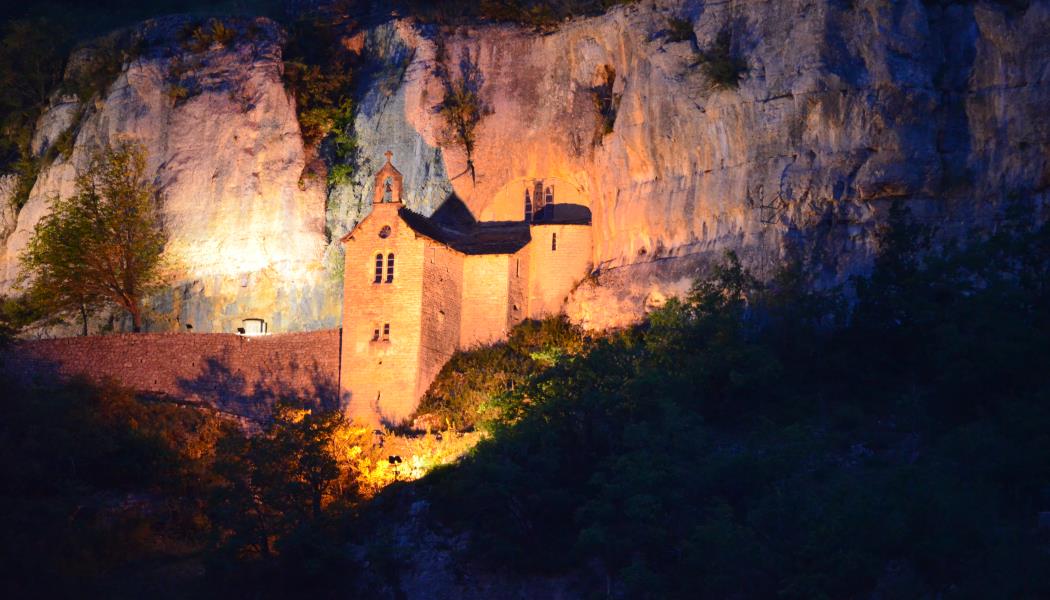 Ermitage la nuit  Le Petit Vignot Sainte Enimie Gorges du Tarn Causses