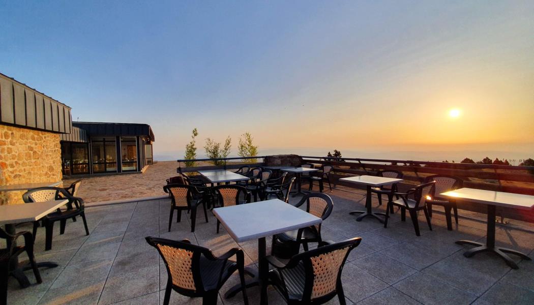 le-1567-terrasse