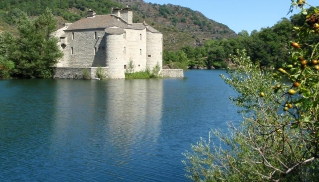 Château de Castanet - Lac de Villefort