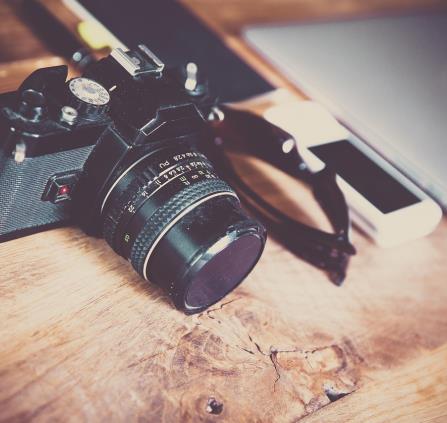 markusspiske-camera-581126_1280