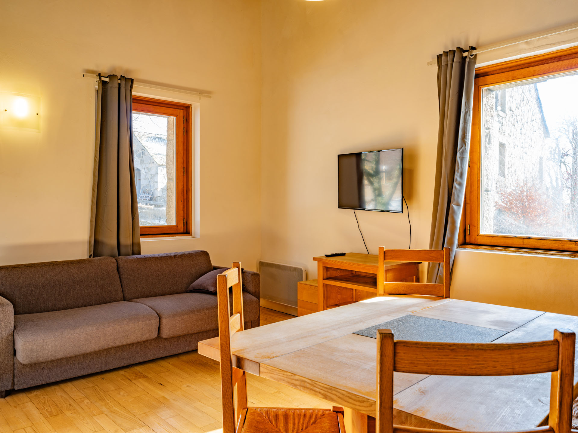 VILLAGE DE GITES DU MAS DE LA BARQUE APPARTEMENT 6 PERSONNES DUPLEX APMR, Vialas - photo 5