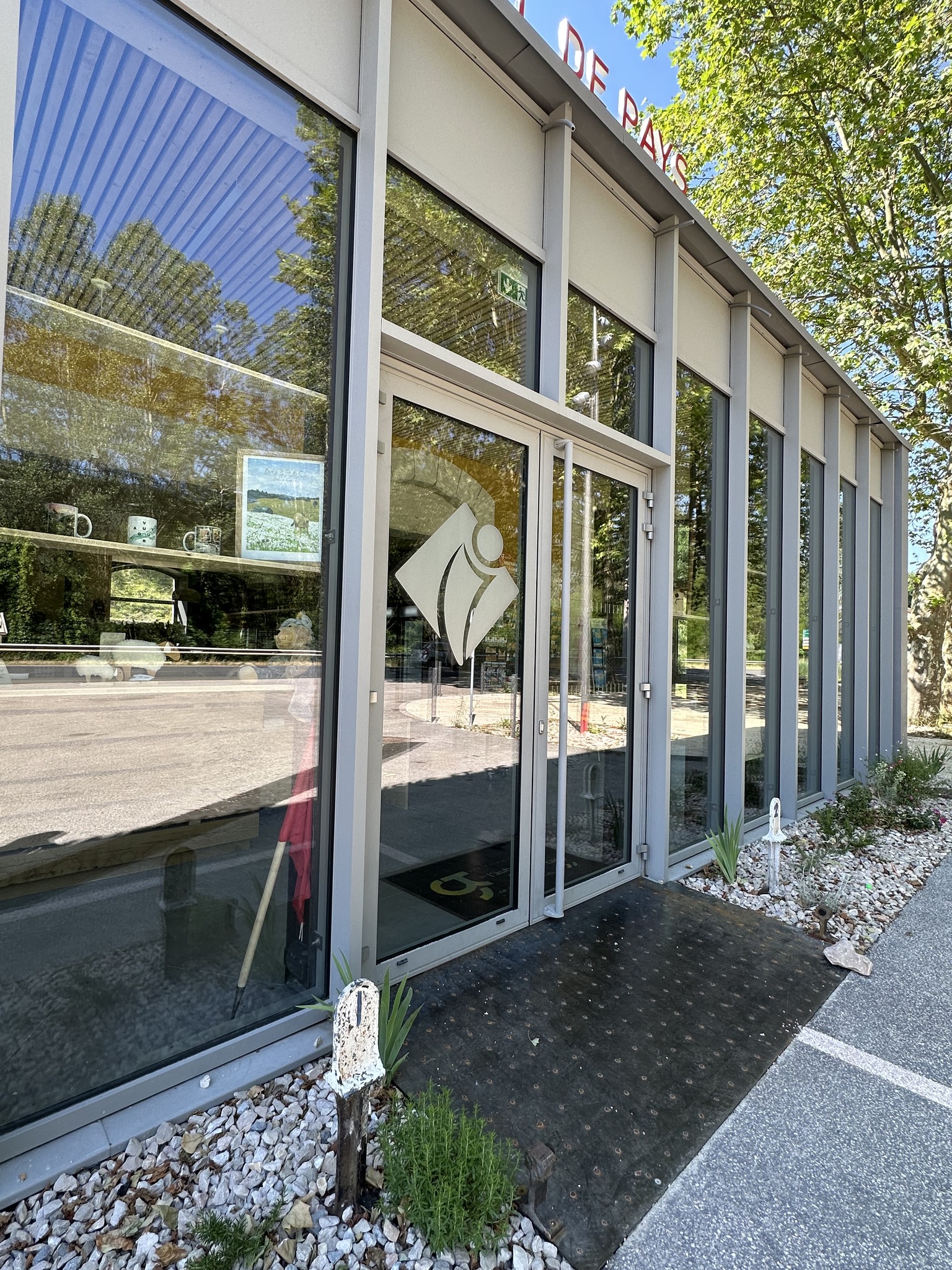 MAISON DE TOURISME ET DE PAYS DE CHANAC - photo 4