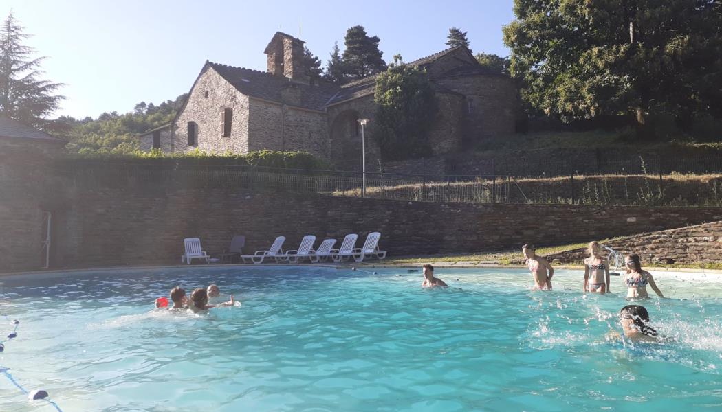 La piscine est l'église du 13eme siècle