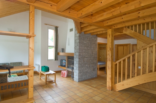 VILLAGE DE GITES DU COLOMBIER - VILLAS 6-8 PERSONNES