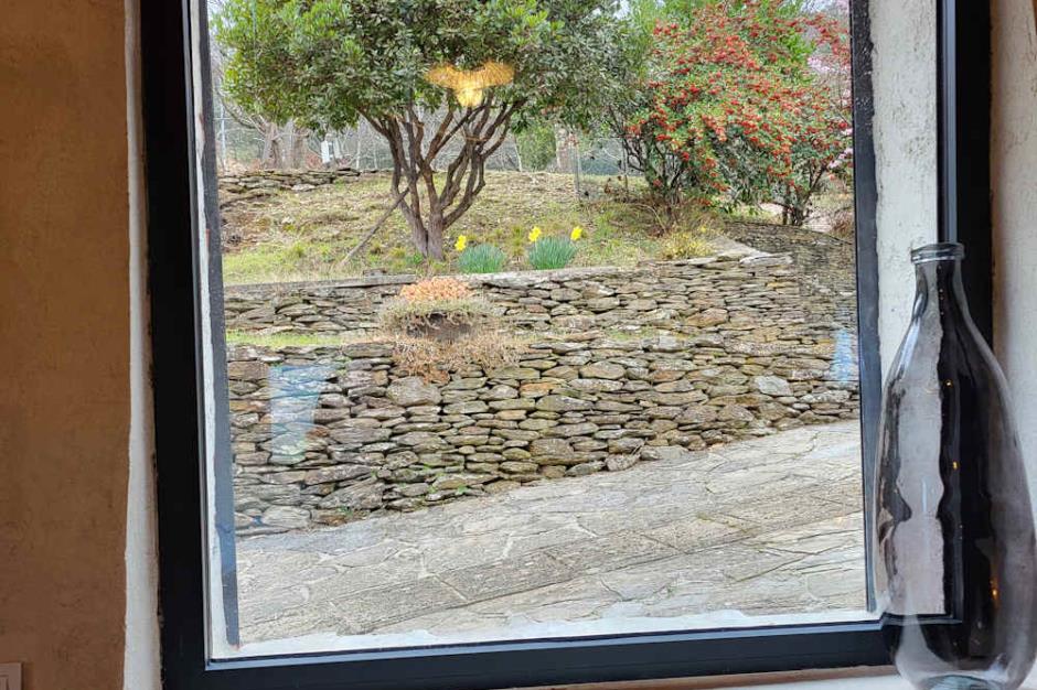 vue-exterieur-gite-2-personnes-cevennes 